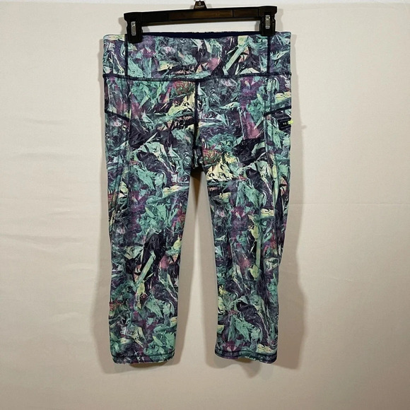 Women’s Lululemon Run Top Speed Crop SZ 8 -Iridescent Multi Luxtreme Leggings - Picture 1 of 4